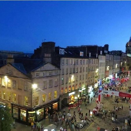 Royal Mile View Apartment Edinburgh Bagian luar foto