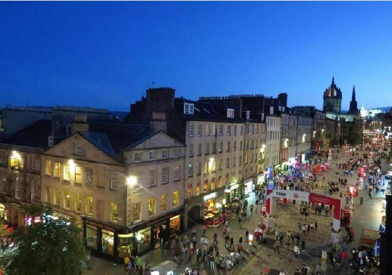 Royal Mile View Apartment Edinburgh Bagian luar foto